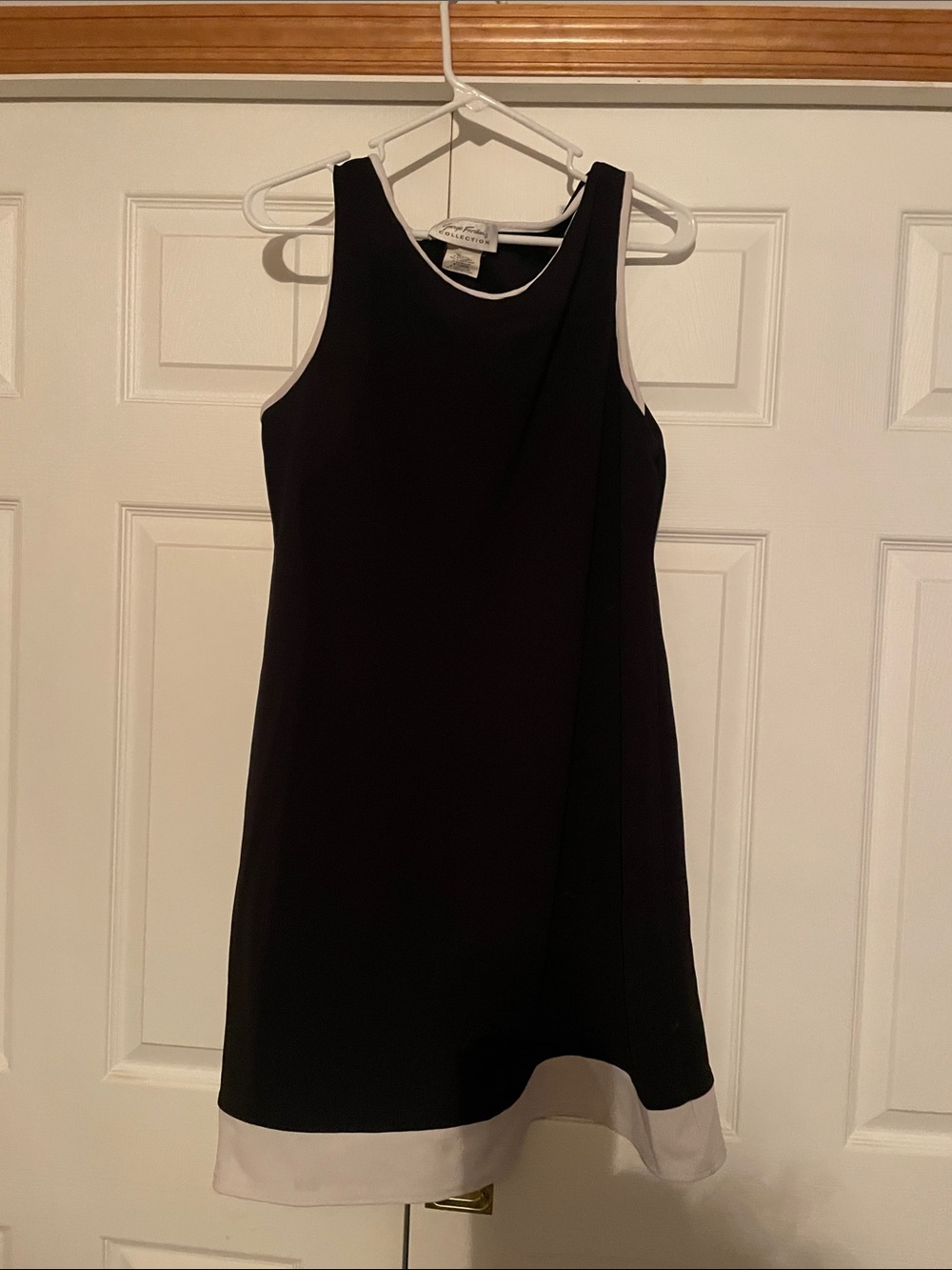 Giorgio Fiorelli Black Shift Dress with White Trim